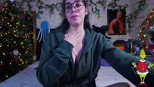 Elizabeth77  online show from 23, 12, 2024