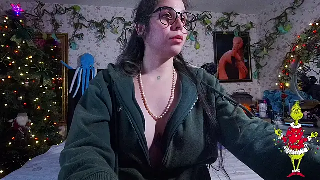 Elizabeth77  online show from 23, 12, 2024