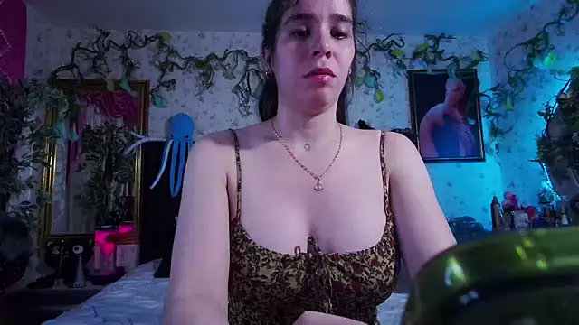 Elizabeth77  online show from 27, 1, 2025