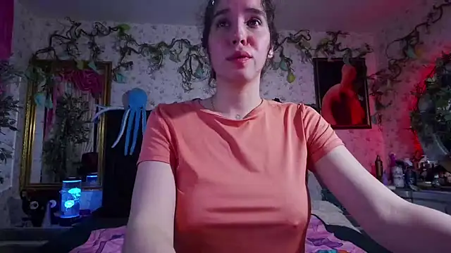 Elizabeth77  online show from 4, 3, 2025
