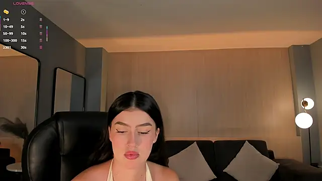 PaulinaSantos  online show from 13, 10, 2025