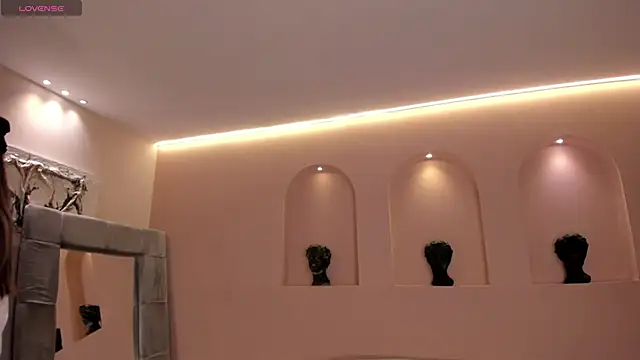 Snapshot of PaulinaSantos_ chatting on 1, 2, 2026 PaulinaSantos online show from 1, 2, 2026