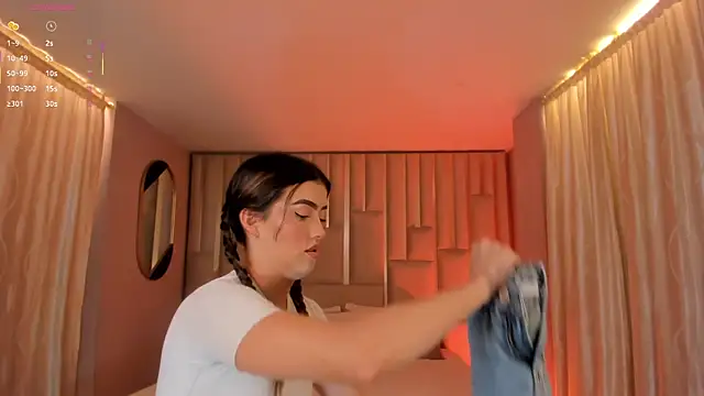 PaulinaSantos  online show from 28, 2, 2026