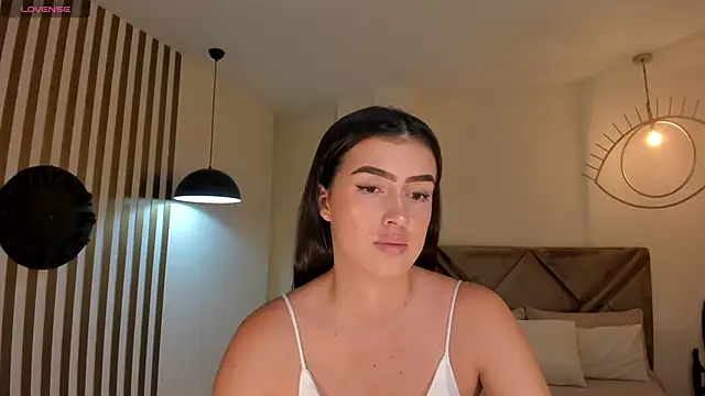 Snapshot of PaulinaSantos_ chatting on 28, 4, 2026 PaulinaSantos online show from 28, 4, 2026
