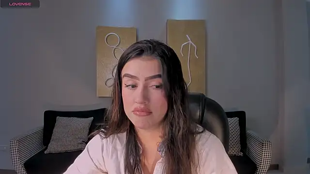 Snapshot of PaulinaSantos_ chatting on 8, 5, 2026 PaulinaSantos online show from 8, 5, 2026