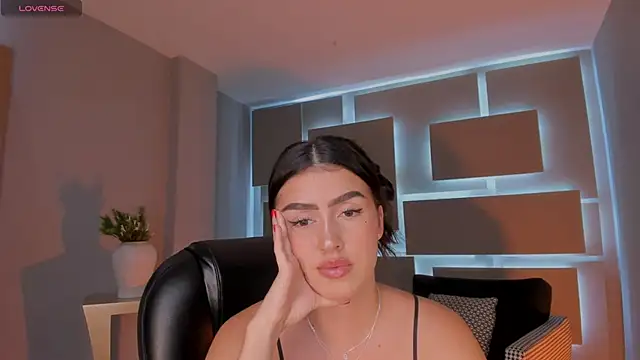 Snapshot of PaulinaSantos_ chatting on 13, 5, 2026 PaulinaSantos online show from 13, 5, 2026