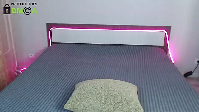 Snapshot of RonnieMilles chatting on 18, 9, 2025 RonnieMilles online show from 18, 9, 2025