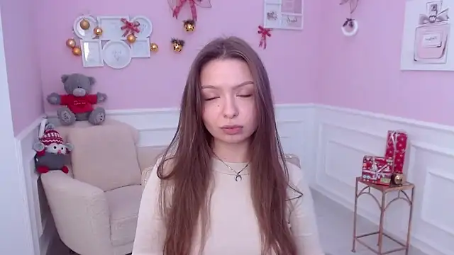 LucySkilar online show from 29, 12, 2024