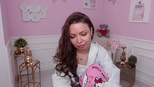 LucySkilar online show from 6, 2, 2026