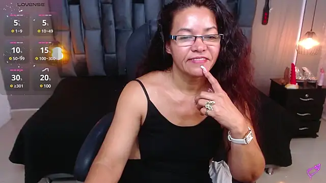 Snapshot of MaturePure chatting on 6, 1, 2025 MaturePure online show from 6, 1, 2025