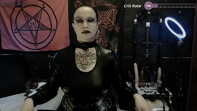Evil Queen 666 online show from 14, 9, 2025