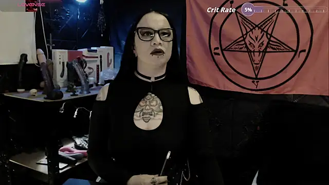 Evil Queen 666 online show from 25, 3, 2026