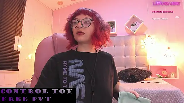 Snapshot of hey_noraly chatting on 7, 2, 2026 hey noraly online show from 7, 2, 2026