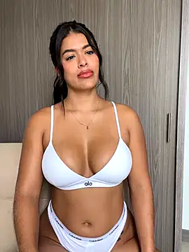 MelissaWaltton online show from 28, 11, 2025