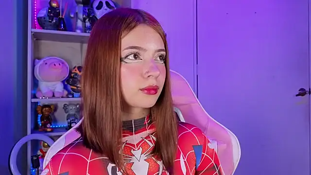 Snapshot of EmilyMiller_ chatting on 15, 12, 2025 EmilyMiller online show from 15, 12, 2025