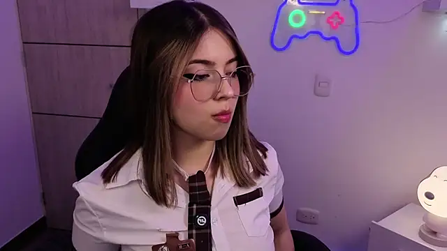 EmilyMiller  online show from 12, 6, 2026
