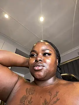 Honeycoco0211 online show from 23, 5, 2026