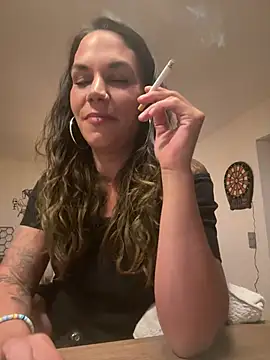 Snapshot of Lady_Knaller chatting on 21, 5, 2026 Lady Knaller online show from 21, 5, 2026