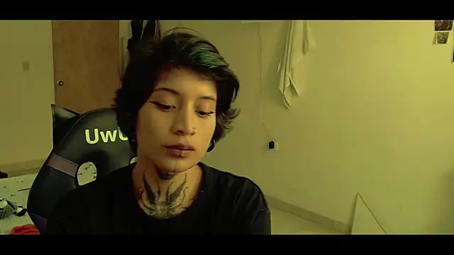 Snapshot of _Apola_77 chatting on 11, 3, 2025  Apola 77 online show from 11, 3, 2025