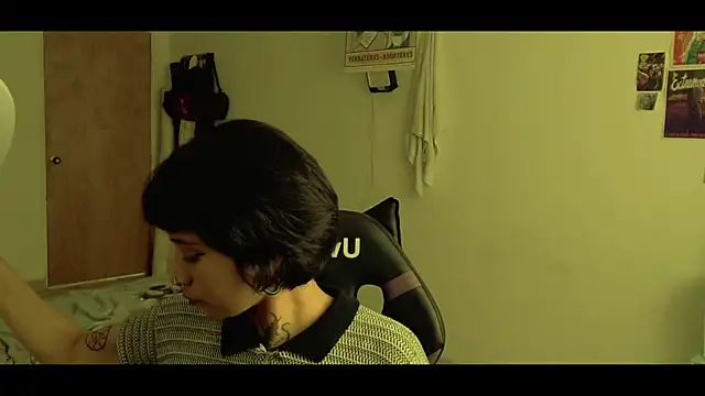 Snapshot of _Apola_77 chatting on 17, 3, 2025  Apola 77 online show from 17, 3, 2025