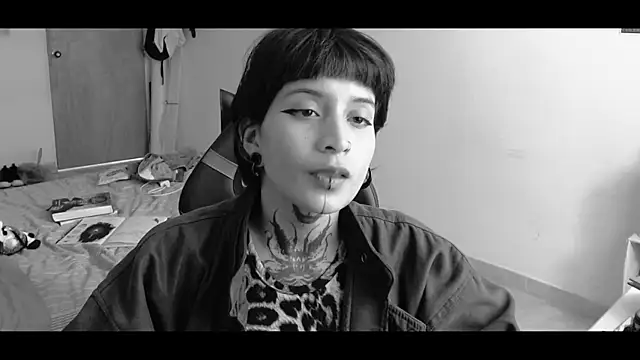 Snapshot of _Apola_77 chatting on 21, 3, 2025  Apola 77 online show from 21, 3, 2025