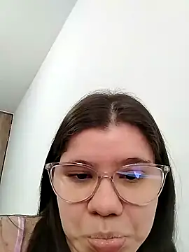 Danzel1105 online show from 8, 12, 2024
