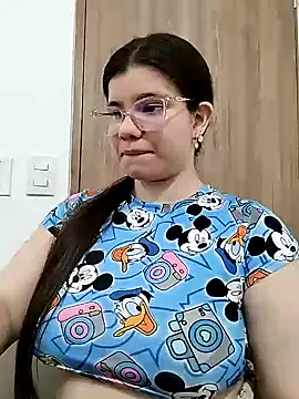 Danzel1105 online show from 19, 12, 2024