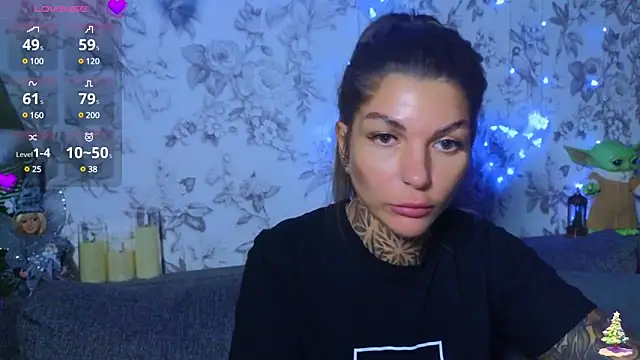 tattooedBabyy online show from 4, 12, 2024