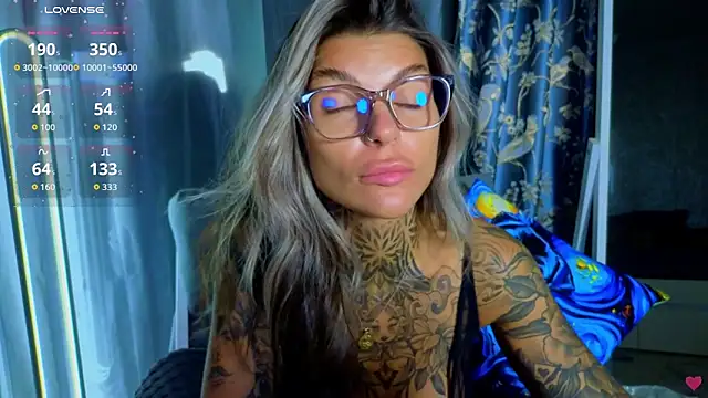 tattooedBabyy online show from 6, 11, 2025