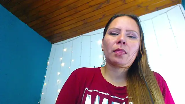 camila delarosa online show from 28, 12, 2024