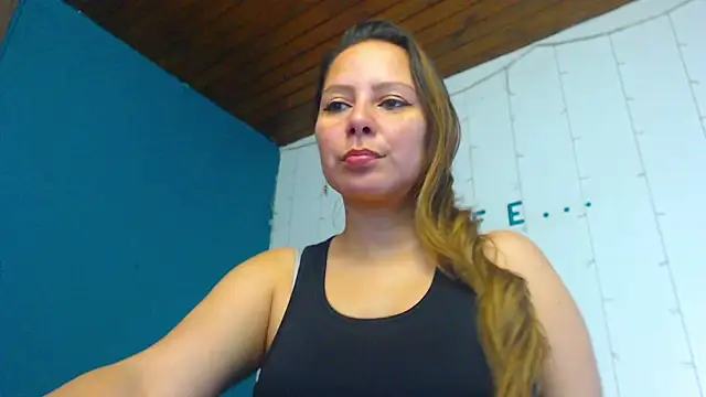camila delarosa online show from 21, 1, 2025
