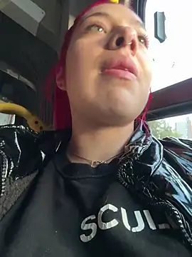 Dalila Thoms online show from 2, 1, 2025