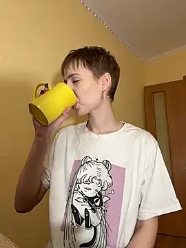 Crayzy Luv online show from 24, 2, 2025