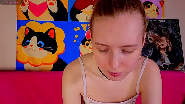 Snapshot of Crayzy_Luv chatting on 29, 7, 2026 Crayzy Luv online show from 29, 7, 2026