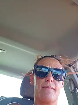 Snapshot of Dixiefaye_Pika chatting on 19, 3, 2025 Dixiefaye Pika online show from 19, 3, 2025