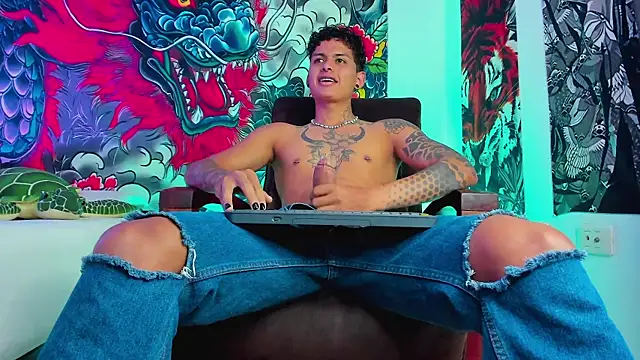 Maxi Gray online show from 17, 9, 2025