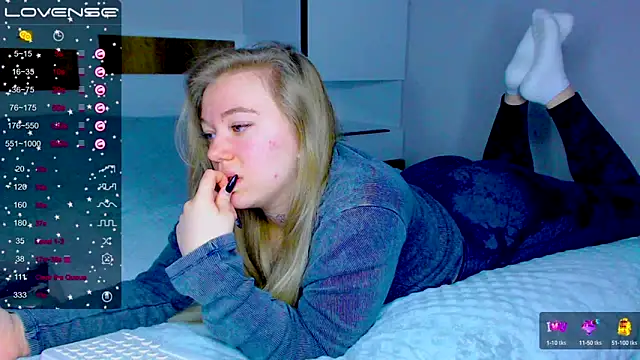 kitti kaattt online show from 4, 12, 2024