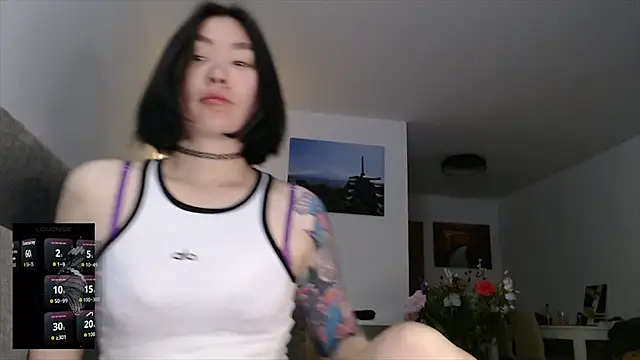 Snapshot of Kunimitsuu_ chatting on 18, 9, 2025 Kunimitsuu  online show from 18, 9, 2025