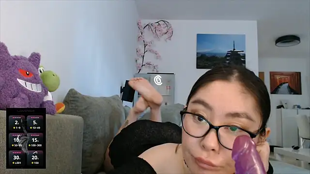 Snapshot of Kunimitsuu_ chatting on 15, 10, 2025 Kunimitsuu  online show from 15, 10, 2025