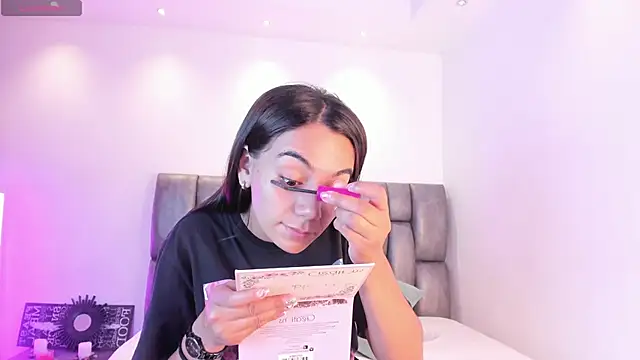 martina mancini online show from 24, 12, 2024