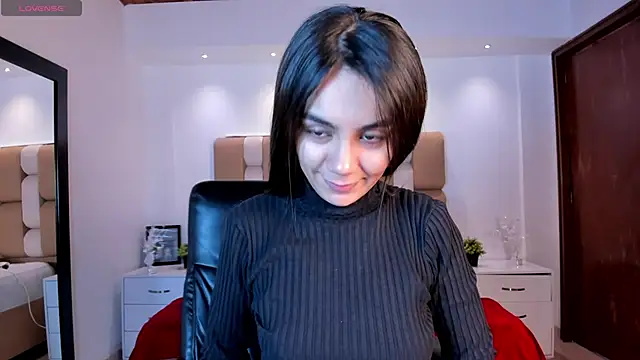 martina mancini online show from 21, 3, 2025