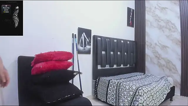 Snapshot of katherina_diaz chatting on 15, 3, 2026 katherina diaz online show from 15, 3, 2026