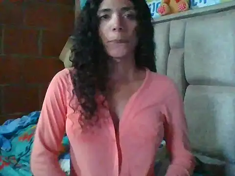 Nadia Monroe online show from 6, 5, 2026