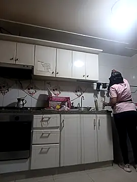 Dominik girl online show from 3, 10, 2025