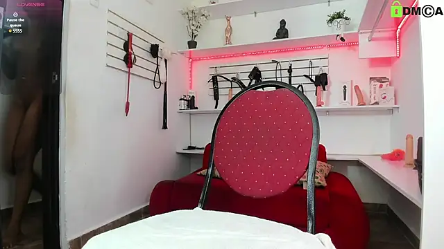 Alejandra Dunn online show from 7, 1, 2025