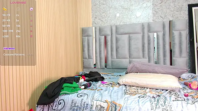 Snapshot of MiissBNasty chatting on 28, 9, 2025 MiissBNasty online show from 28, 9, 2025