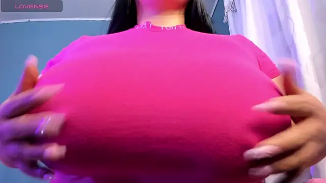 Snapshot of Ashanty_vera15 chatting on 13, 3, 2026 Ashanty vera15 online show from 13, 3, 2026