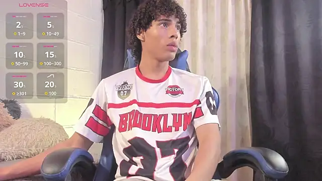 kleo helenos online show from 5, 11, 2025