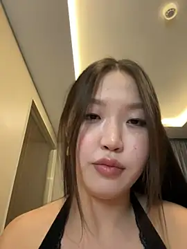 Aiko Yumi online show from 3, 1, 2025