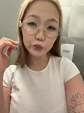 Aiko Yumi online show from 14, 3, 2026